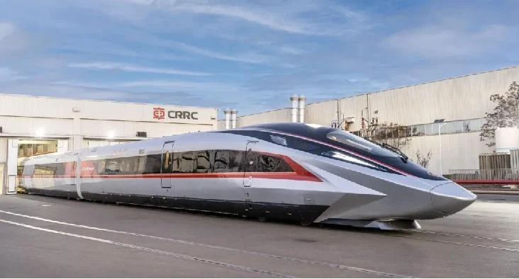 中国中车介绍 CR450 动车组样车